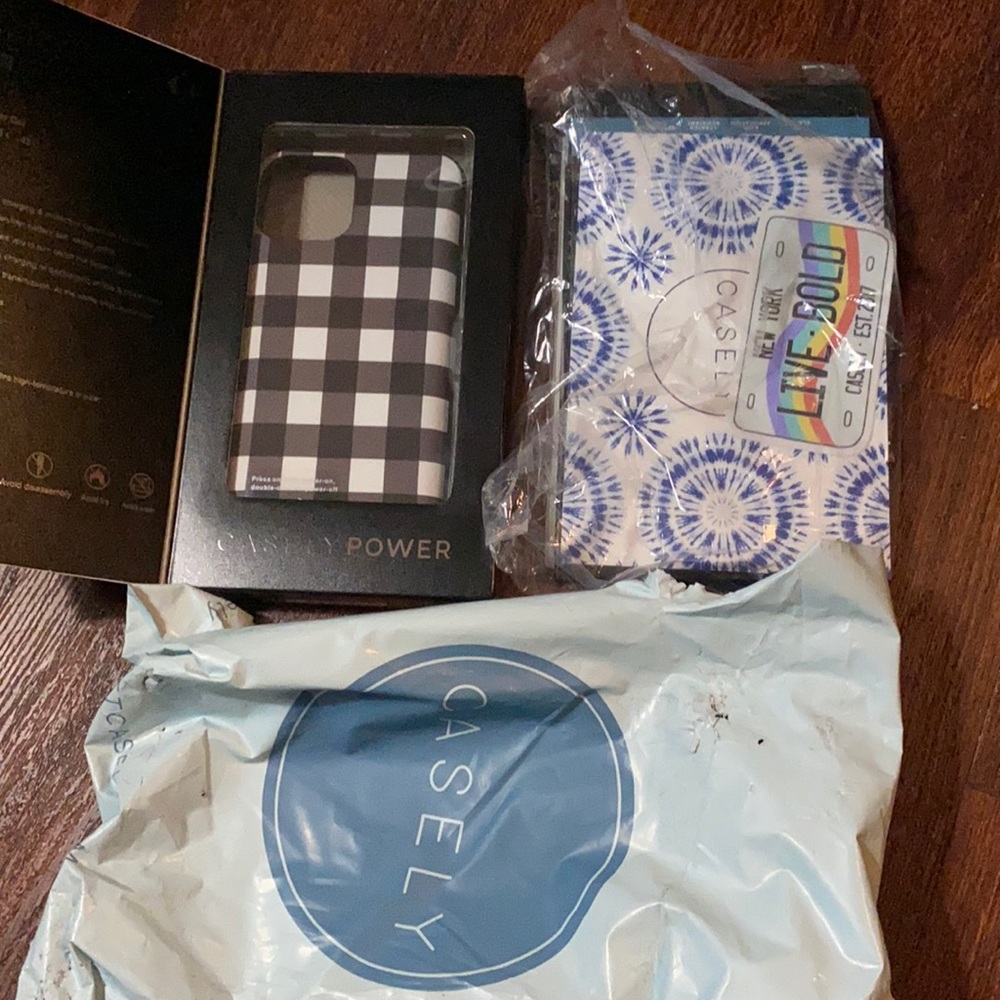 Buffalo Plaid Casely Power Case NIB